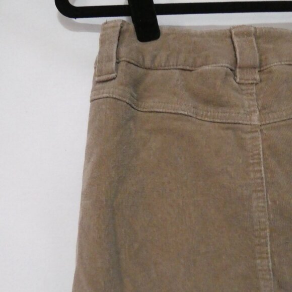 PC PREMIERE COLLECTION | size 6 | Classic Knee Length Corduroy Skirt With Slit - Picture 9 of 14